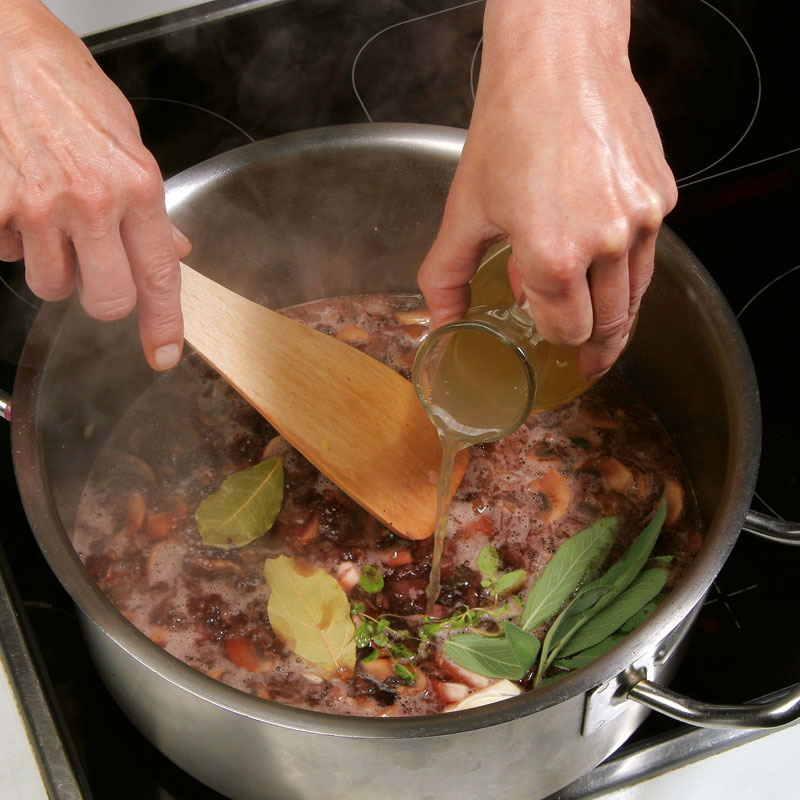 Putenkeule in Rotweinsauce: Wikimeat